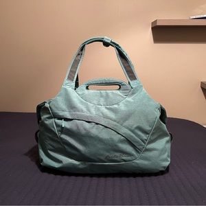 Eddie Bauer Zen Tote